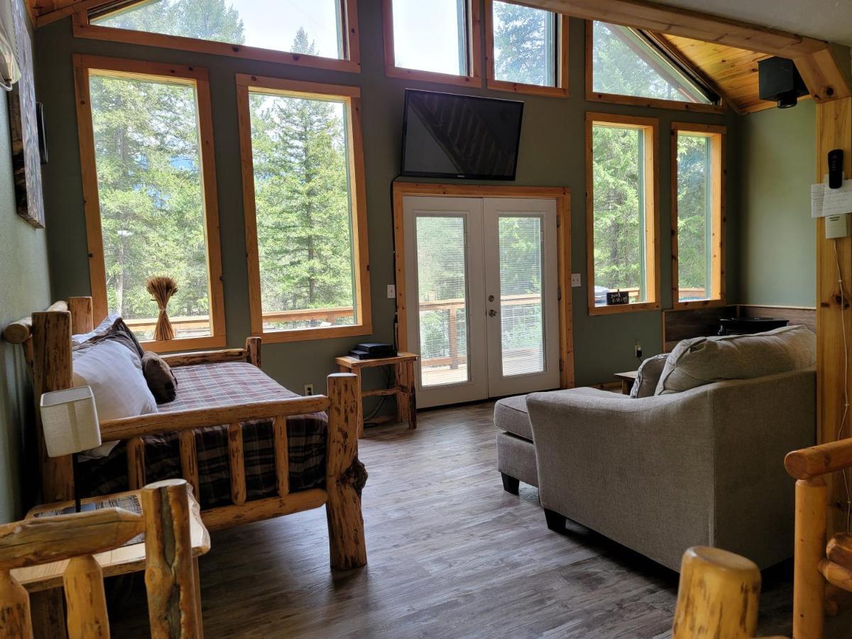 Riverfront Motel & Cabins Thompson Falls Екстериор снимка