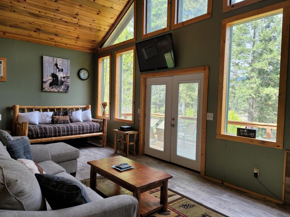 Riverfront Motel & Cabins Thompson Falls Екстериор снимка