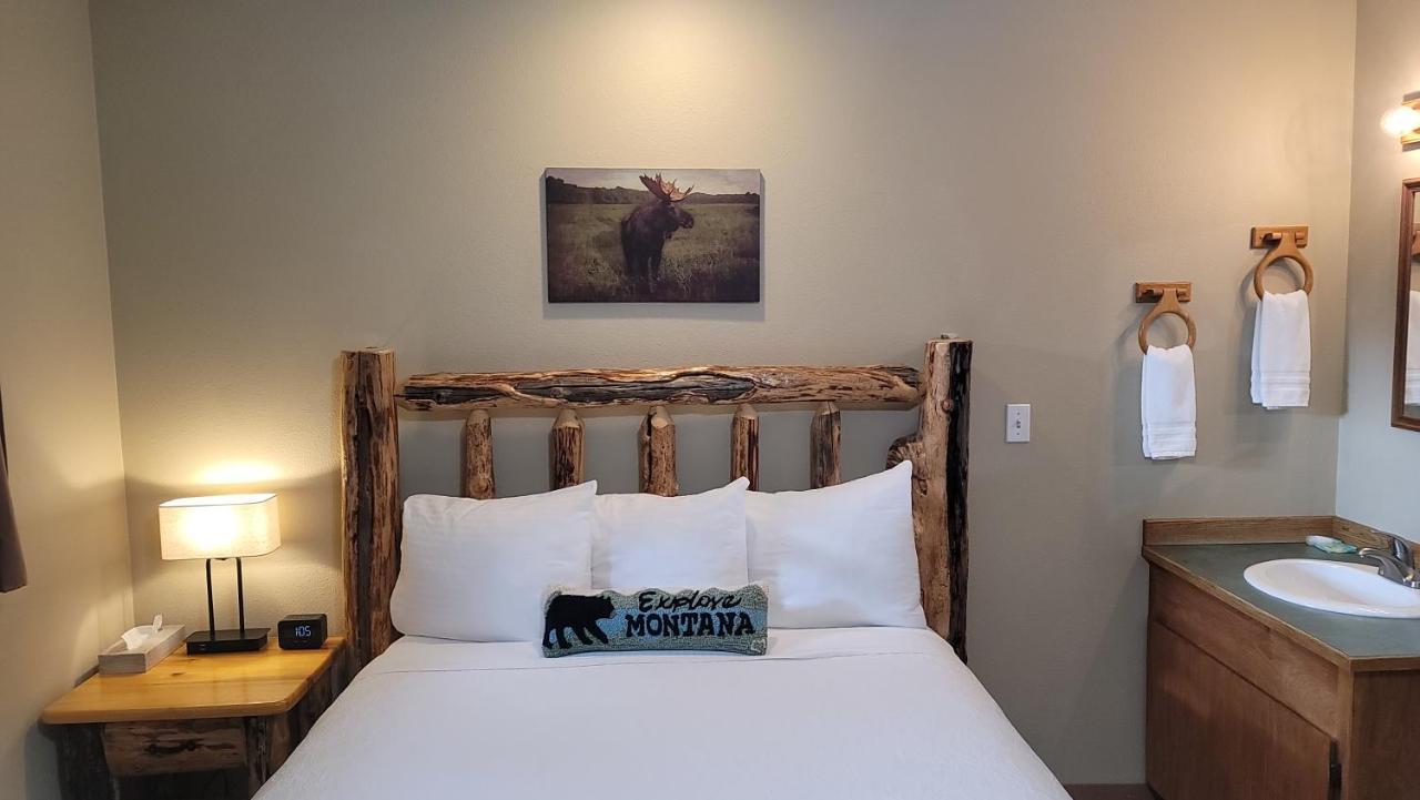 Riverfront Motel & Cabins Thompson Falls Екстериор снимка