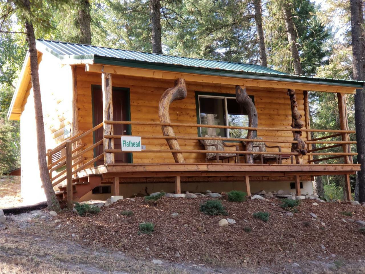 Riverfront Motel & Cabins Thompson Falls Екстериор снимка