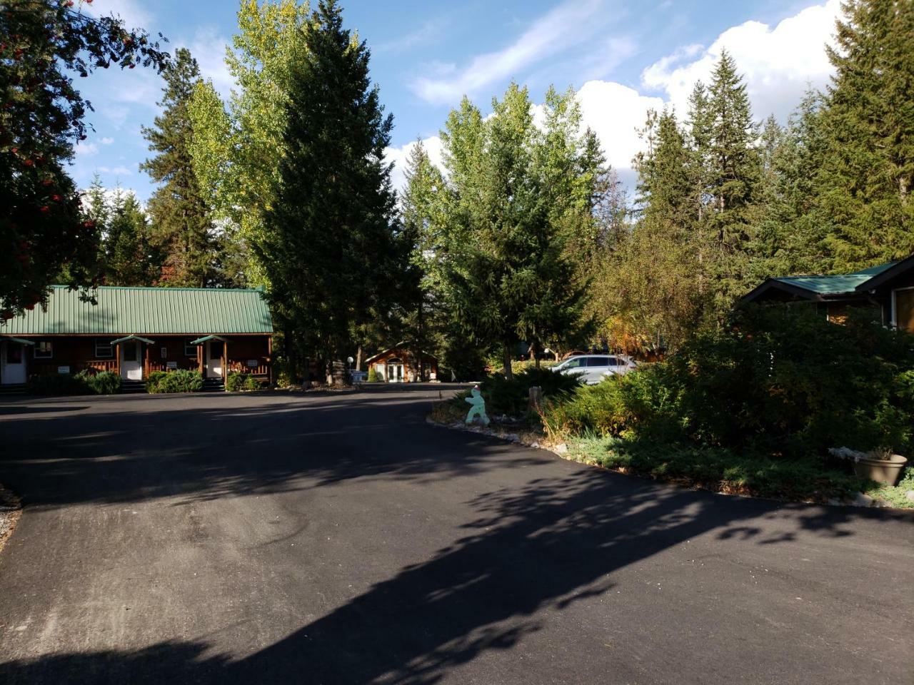 Riverfront Motel & Cabins Thompson Falls Екстериор снимка